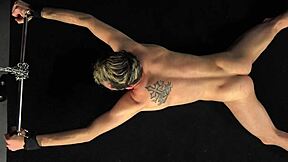 twink jomfru bundet stramt