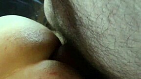 Holý tvrdý súlož s surovým análovým bušením