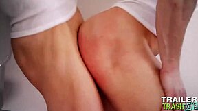 Trailertrashboys : Felix Fox encule Devin Franco à cru dur