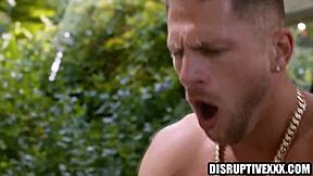 Schwule Stars ficken hart auf Reality Show Set!