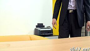 Ai încercat vreodată anal dublu într-un trio sălbatic?