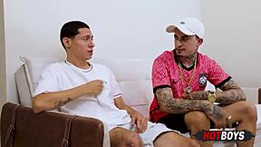 Damn! Maloqueiro Sucking Huge Cock of Young Buddy!