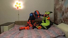 嘿哥们，现在加入gay摩托越野行动