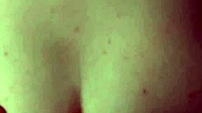 Pullukka amatööri homo nai kovaa tiukassa persessä