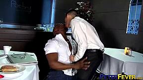 Peterfevers Max Konnor slammar David Ace i interracial anal