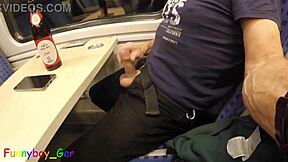 Na jadącym pociągu trzecia próba wytrysku przerwana przed stacją