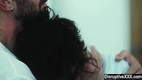 Молодой гей теряет девственность с опытным любовником