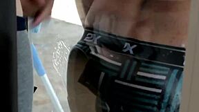 ट्विंक्स सनी आफ्टरनून में रॉ पैशन के साथ असफकिंग कर रहे हैं