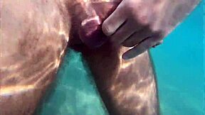 天哪！Vadim Romanovs巨鸡巴在Sitges 2020公共巡游无套肏内射！