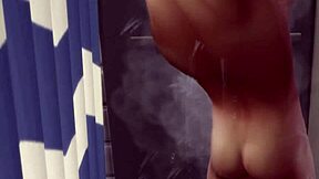 Johnny Bravo Neukt Zijn Kloon Hard