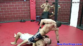 Hunks berotot kasar sama gue