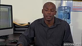 热辣HR会议上舔男脚趾