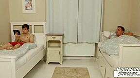 Har du sett SouthernStrokes’ Alex Morgan råavlet av Ivan Gula? Rent rå action!