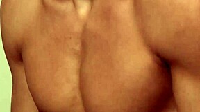 트윙크 베어백 갱뱅: 야생 섹스 오르기!