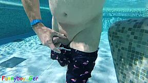 Hey, kabhi public pool mein masturbate kiya? Mere fat lund ko underwater dekh!