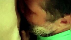 Moto Taksi Şoförünü Motel'de Emiyor Şimdi