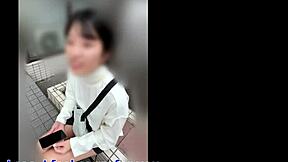 おい、ボーイフレンドにアパートで喘ぎ声聞かれない？