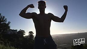 Fantezie Sean Cody cu hunk fierbinte pentru acțiune prima dată