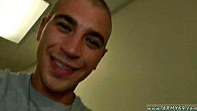 First Time Gay Blowjob di Luar Ruangan