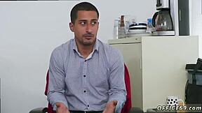 Hetero momci zarađuju bonus gej seksom