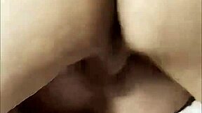 Ασιατικός μυώδης γαμάει σκληρά τον φίλο του μετά από πίπα μέχρι τελικής