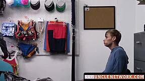 सेयअंकलनेटवर्क - ब्लॉन्ड जॉक्स वर्क पर बीबीसी कॉप के लिए डॉगीस्टाइल में बेंट ओवर