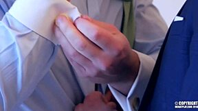 मैं अपने डॉर्म रूममेट की वाइल्ड ब्लोजॉब स्किल्स से बड़ा बना रहा हूं