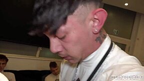 Putas de karting correndo contra garotos chavs em anal sem camisinha