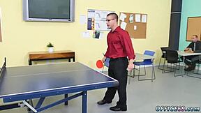 Prvýkrát gay sex v chlapčenskej šatni