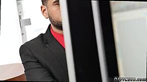 קבוצה מצרית מתחברת דרך סקס גיי לוהט בעבודה