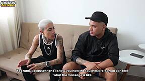 सीधे लड़के का मसाज वाइल्ड हो जाता है बेयरबैक ट्विंक एक्शन से। हर मस्कुलर टच महसूस करो!