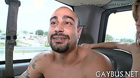 एक्सप्लिसिट होमो एक्शन सेक्सी ब्लैक स्टड के साथ बेयरबैक मजा