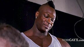 Предизвикай алфата и се приготви да се задавиш с кур!