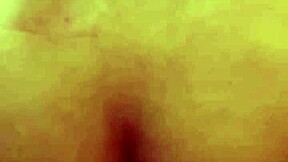 Tajski ladyboy twinki močno pridejo po jebanju klienta! Kakšen srečen konec!