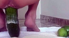 Boyfun - Jared Shaw Overwhelms Colombian Twink Nick Danner