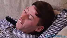 Člověče, sleduju, jak twinkova díra sežere a tvrdě buší