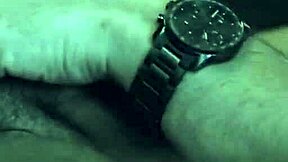 Rik muskulös man anal-knullar hemlös tatuerad hunk