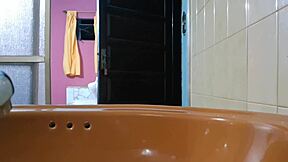 Cd Cocaboy tar det dypt i rå analhandling