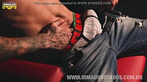 Hell yeah, straight guys banging bareback in sauna!