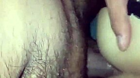 טווינק ארגנטיני מוצץ קשוח וללא קונדום!