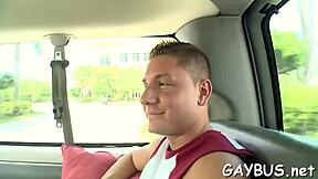 Bugün kandırılıp eşcinsel sakso çektim