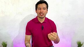 Doktor undersöker stor kukad venezuelansk patient och slutar med att ge oral i sjukhuskontoret!