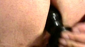 Mijn kont neuken met gigantische butt plugs, verdomd groot!