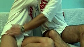 acțiune gay hardcore fără prezervativ în eșantion de film uimitor