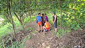 Suruba na Trilha, Putaria Gostosa no Matagal Parte 01.