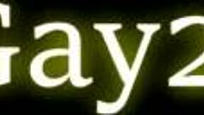 Geji obožujejo odhod od doma za pičke in jebanje ritk v telovadnici