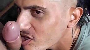 Twink cucá odšpuntovaný pták v glory hole