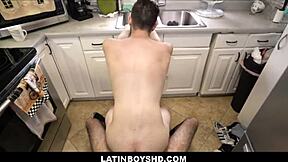 Twink hetero fute străin gay în POV Tim Hanes Valentino Nappystar