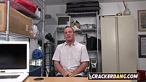 巨大なチンポの男とのインタビュー