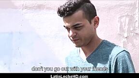 Прав млад 18+ испански латино джок интервюиран на улицата. Гей плаща за POV свирка и bareback чукане на задника.